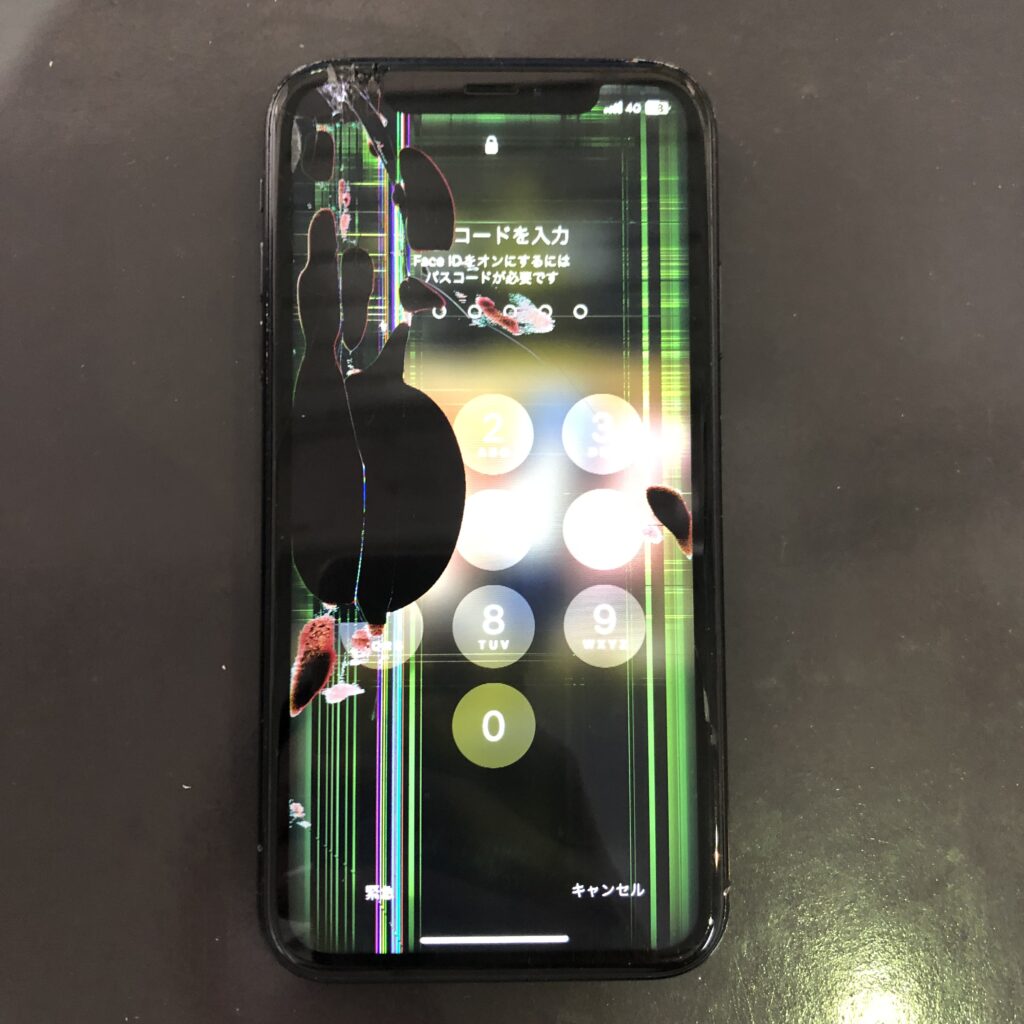 iPhone 液晶漏れ